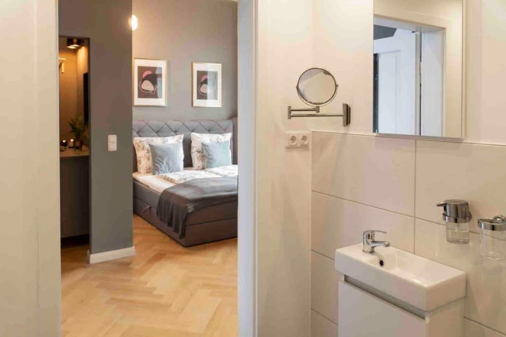 Zentrales Design Apartment เบรเมน ภายนอก รูปภาพ