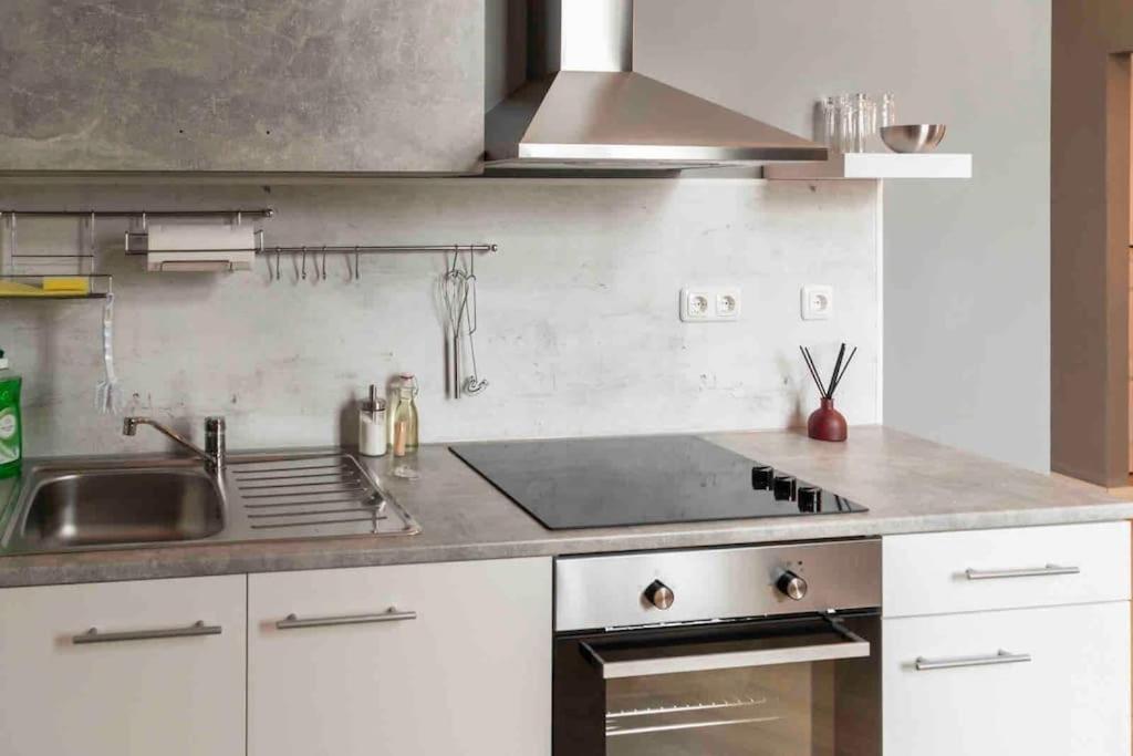Zentrales Design Apartment เบรเมน ภายนอก รูปภาพ